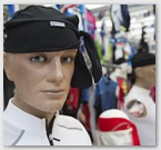 Image No : G27R3C1 : Mannequins in the quayside market